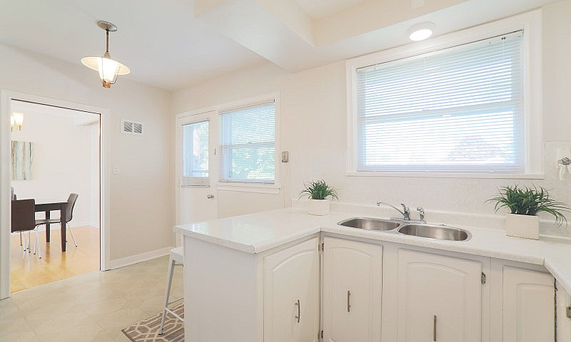 Raised Bungalow Main...