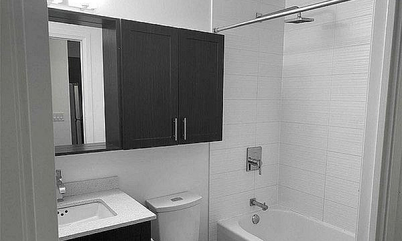 Lease: 1Br 1Wr, Heat...