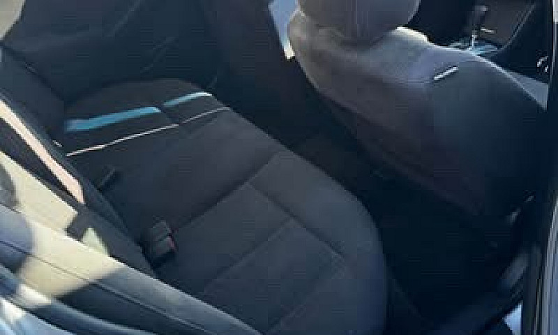 Nisan Altima ...