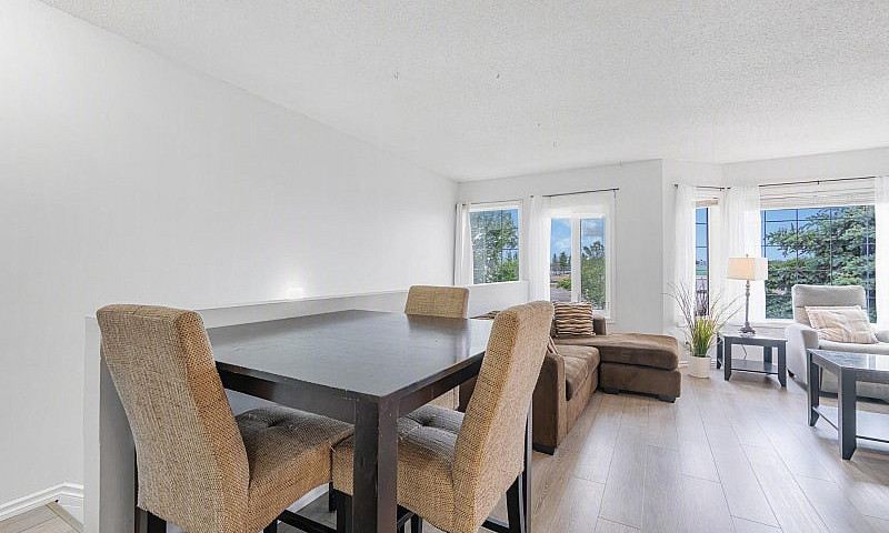2 Bedroom Condo In S...