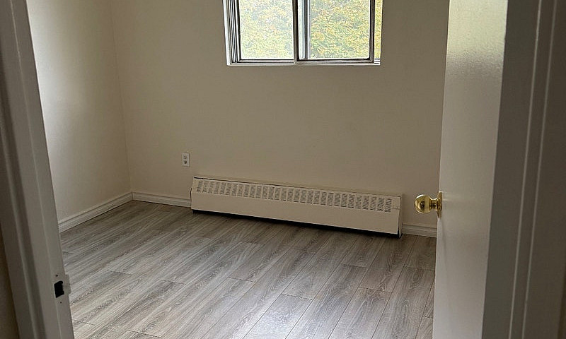 Updated 3 Bedroom...
