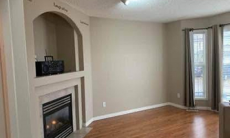 Beautiful 4 Bedroom ...
