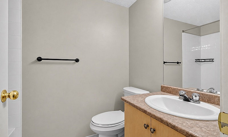 1 Bedroom 1 Bathroom...