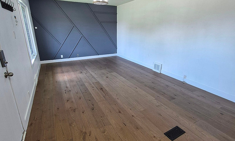 Renovated 3 Bed, 2 B...