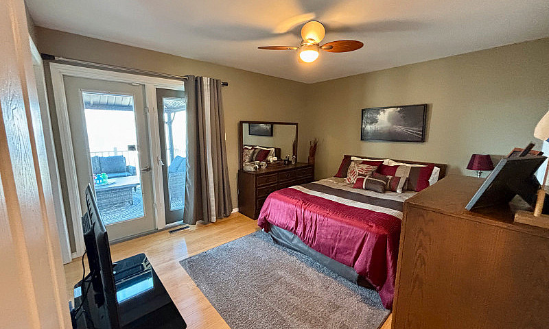 515 Birch Grove, Lak...