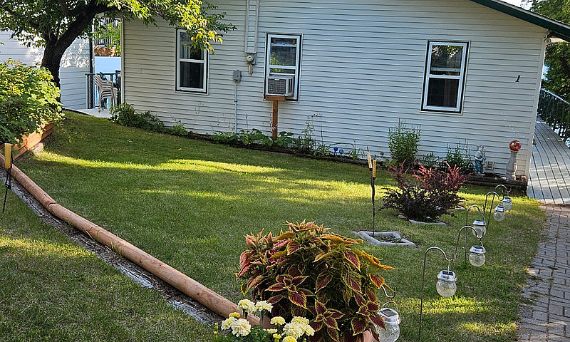 Cottage At Crystal L...