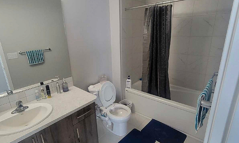 Townhouse For Rent 3...