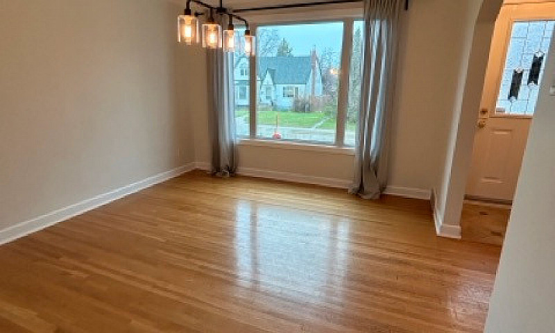 **4 Bed 2 Bath Home ...