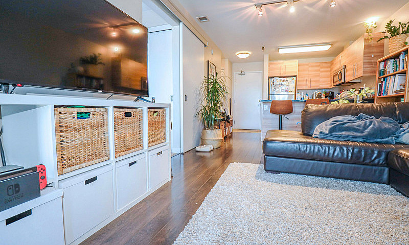 One Bedroom Unit Wit...