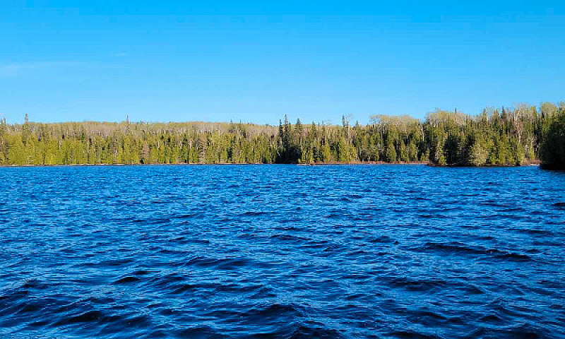 1Km Of Waterfront Fr...