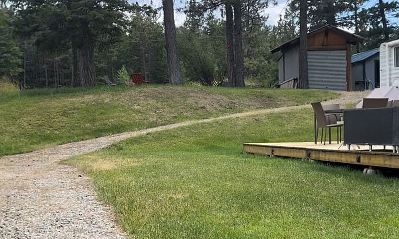 Serviced Lot In Mari...