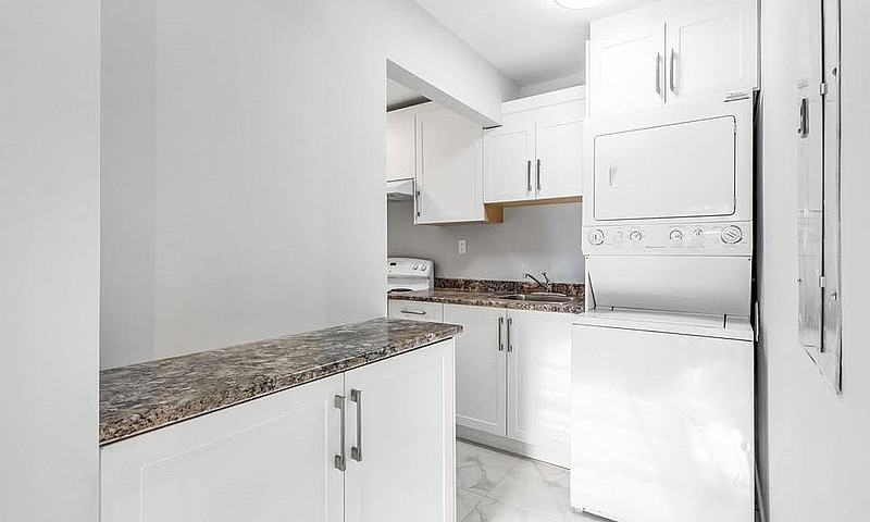 2 Beds 1 Bath House...