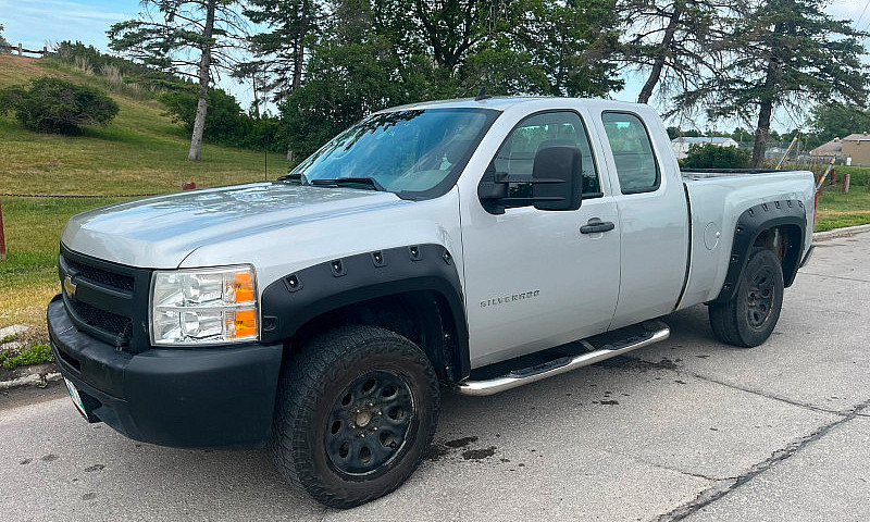 2010 Chevrolet Silve...