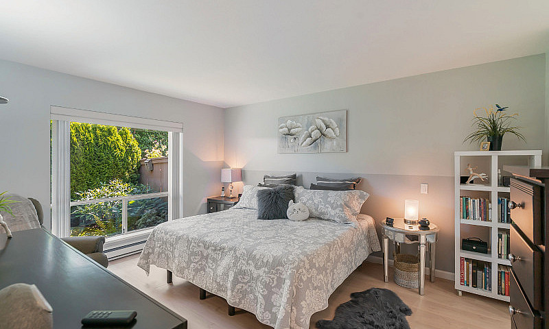 Lovely Chelsea Court...