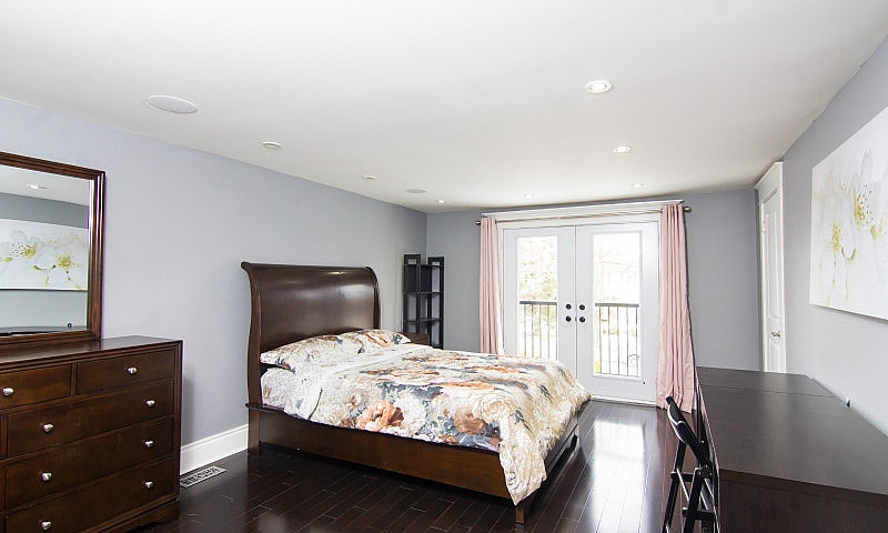 Master Bedroom/Priva...