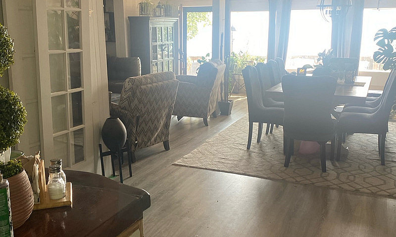 5 Bedroom 2 Bathroom...