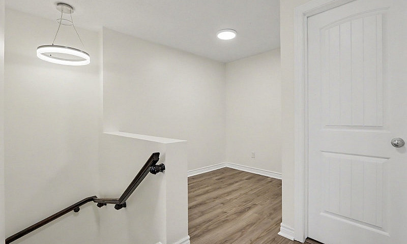 2-Bedroom + Den / Un...