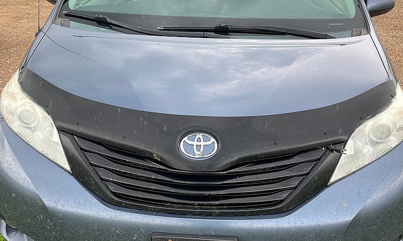 2013 Toyota Sienna (...