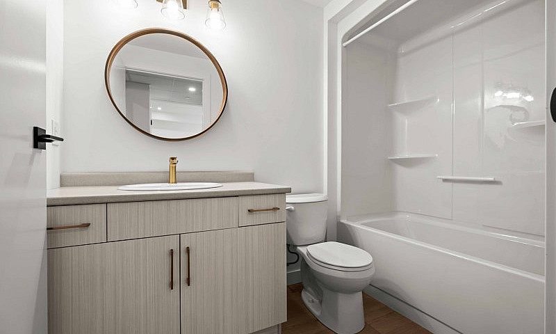 Spacious 2 Bedroom A...