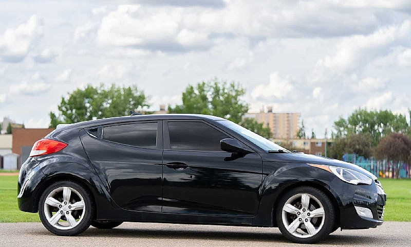 2012 Hyundai Veloste...