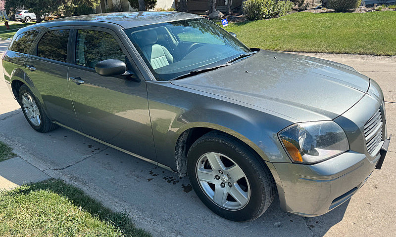 2005 Dodge Magnum Se...