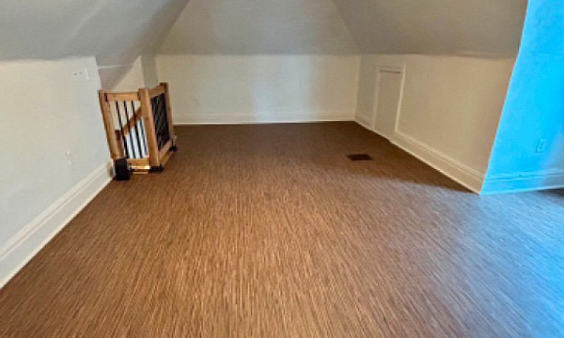 **4Bed 1Bath Duplex ...