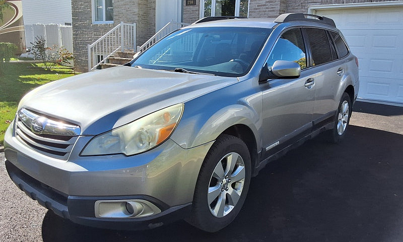 Subaru Outback 2011...