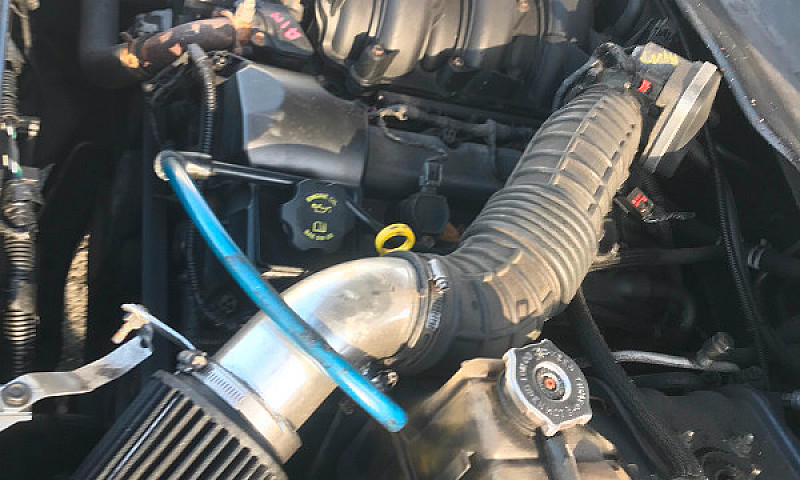 2006 Dodge Magnum V6...