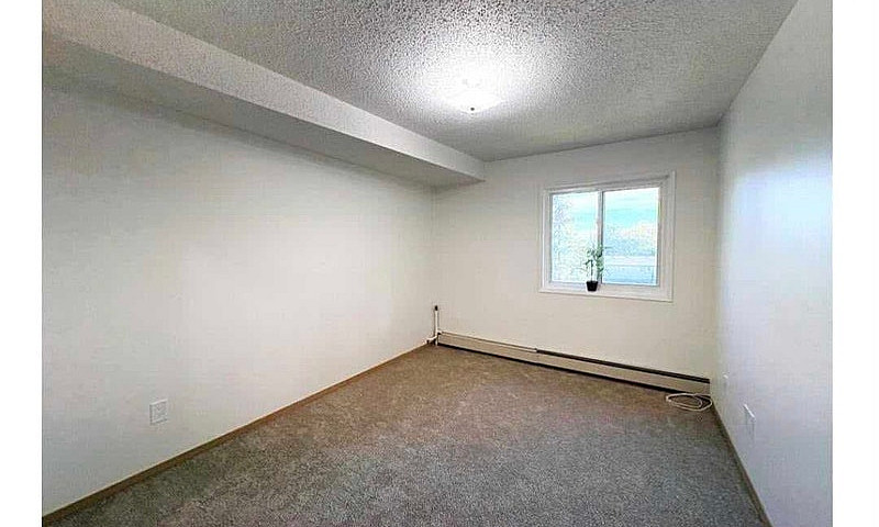 2 Bed 1 Bath Condo...