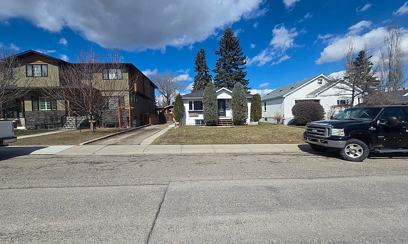 Calgary Dt - Investm...