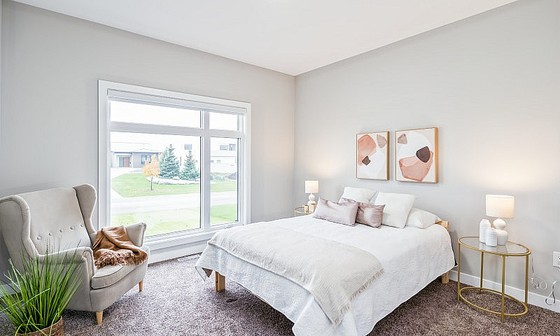 Luxury Bungalow In N...