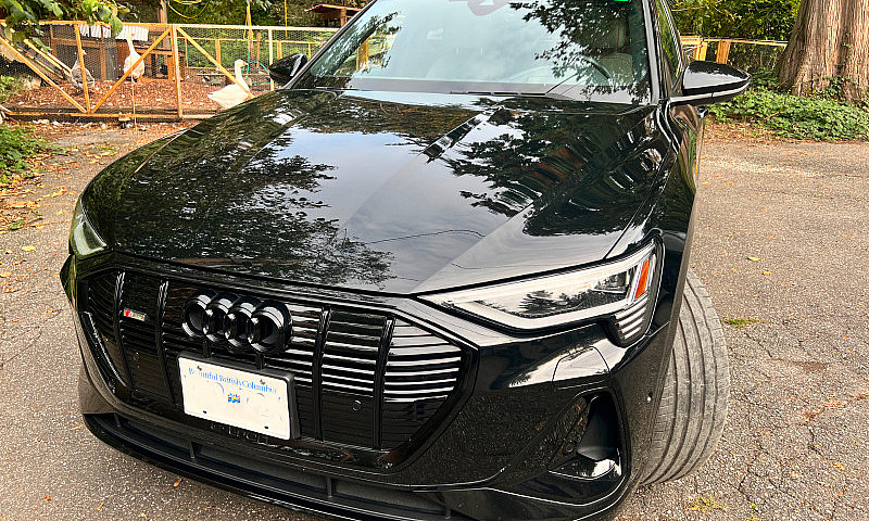 2022 Audi Qs8 E-Tron...