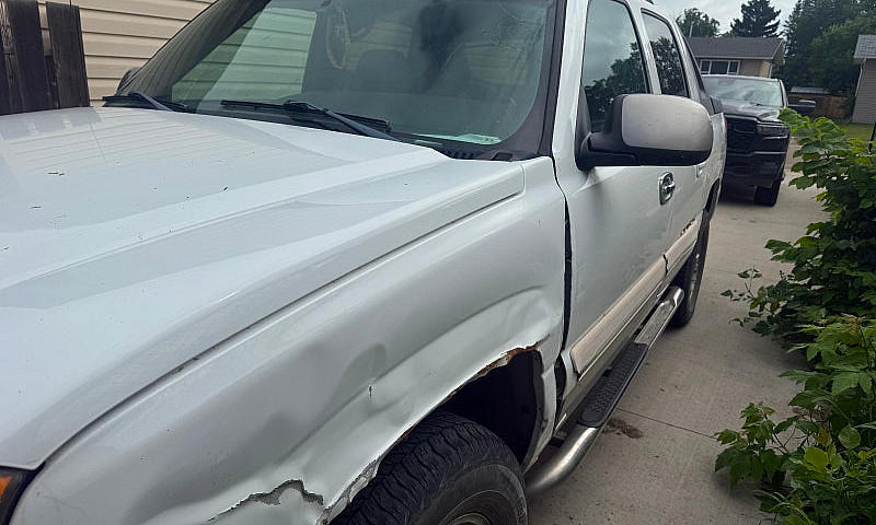 2005 Chevy Avalanche...