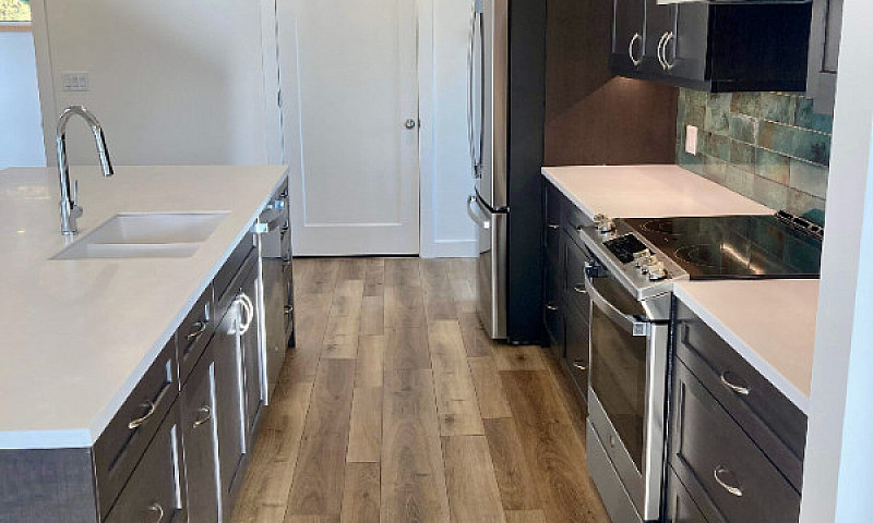 New 3 Bed Rossland H...