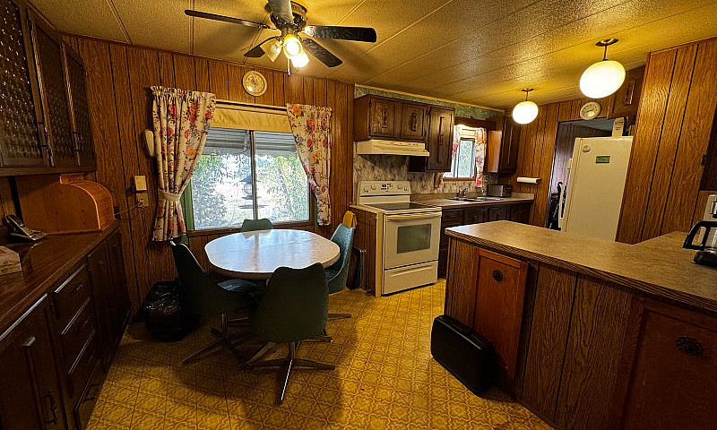 Mobile Home ...
