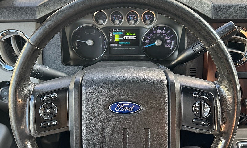 2014 Ford F-350 Lari...
