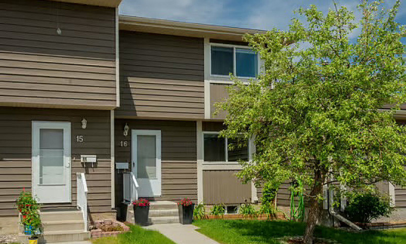 Deer Run Townhouse F...