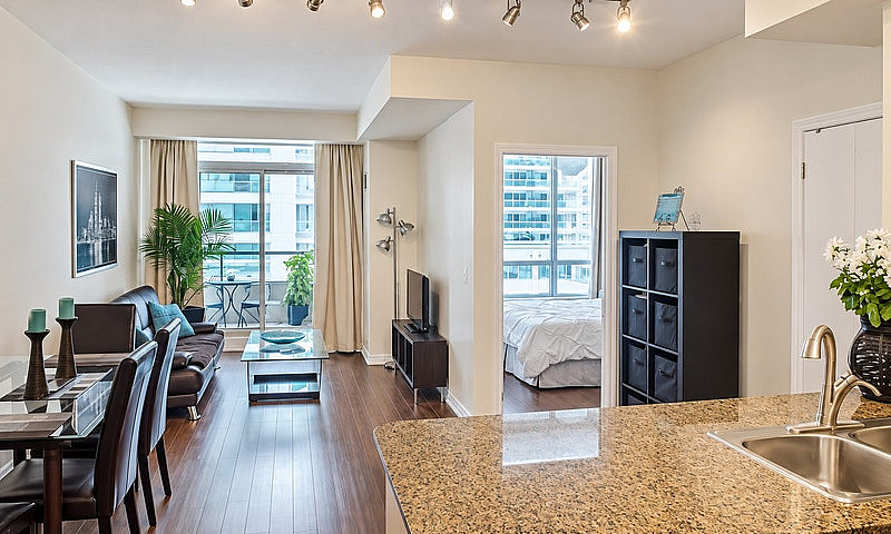 Modern, Central Cond...