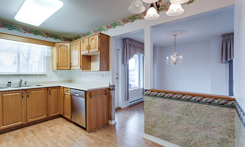 2B/2B Condo In The M...
