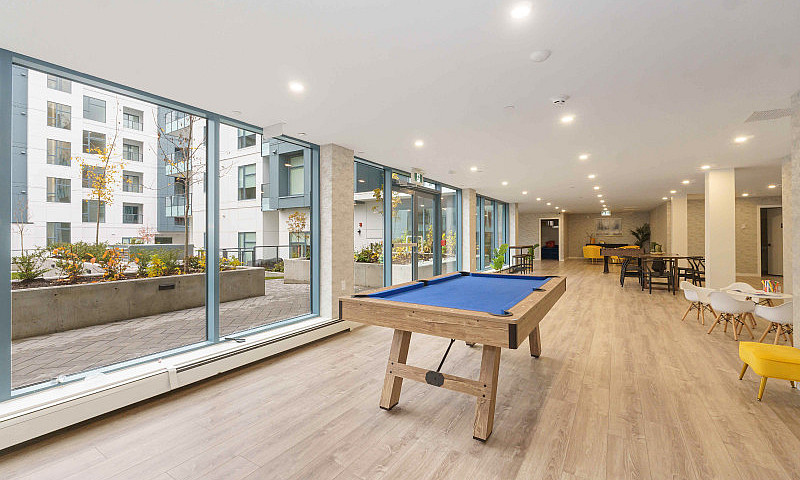 1 Bd 1 Den Near Bran...