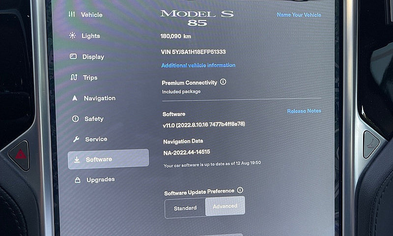 2014 Tesla Model S 8...