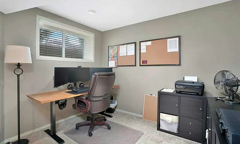 Townhouse For Rent -...