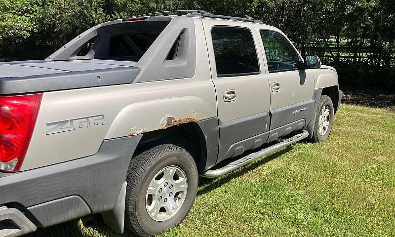 2004 Avalanche Z66 2...