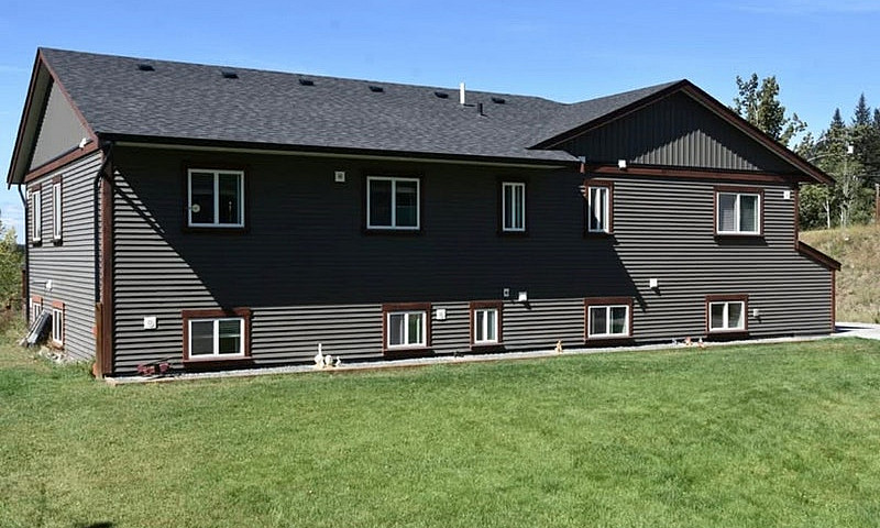 108 Mile House For S...