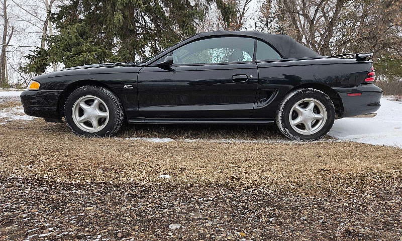 1994 Ford Mustang Gt...