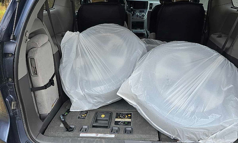 2017 Toyota Sienna L...