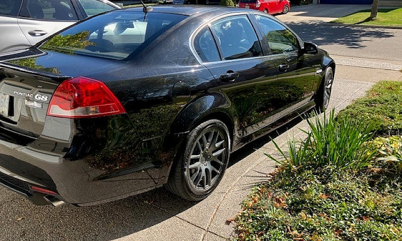 2009 Pontiac G8...