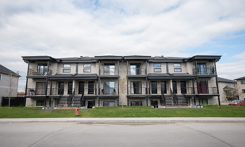 Condo 4 1/2 Pour Lou...