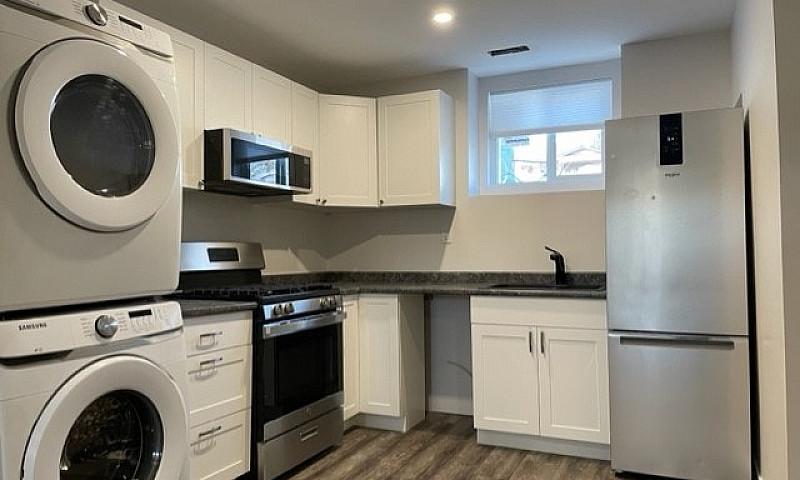 2 Bedroom Lower Suit...