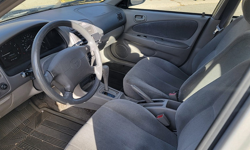 2001 Toyota Corolla ...